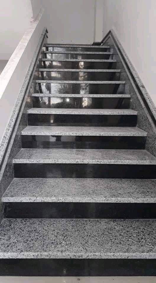 Đá granite xám cho cầu thang – ảnh tham khảo 3