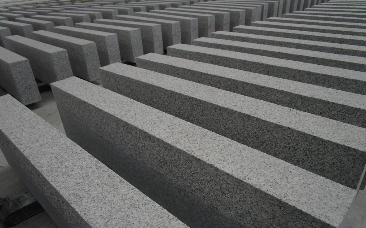 Đá granite tông vàng hoặc kem khò hoặc nhám cho mặt tiền – ảnh tham khảo 16