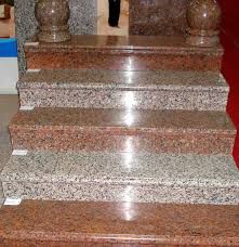Đá granite tông đỏ hoặc nâu cho cầu thang – ảnh tham khảo 15