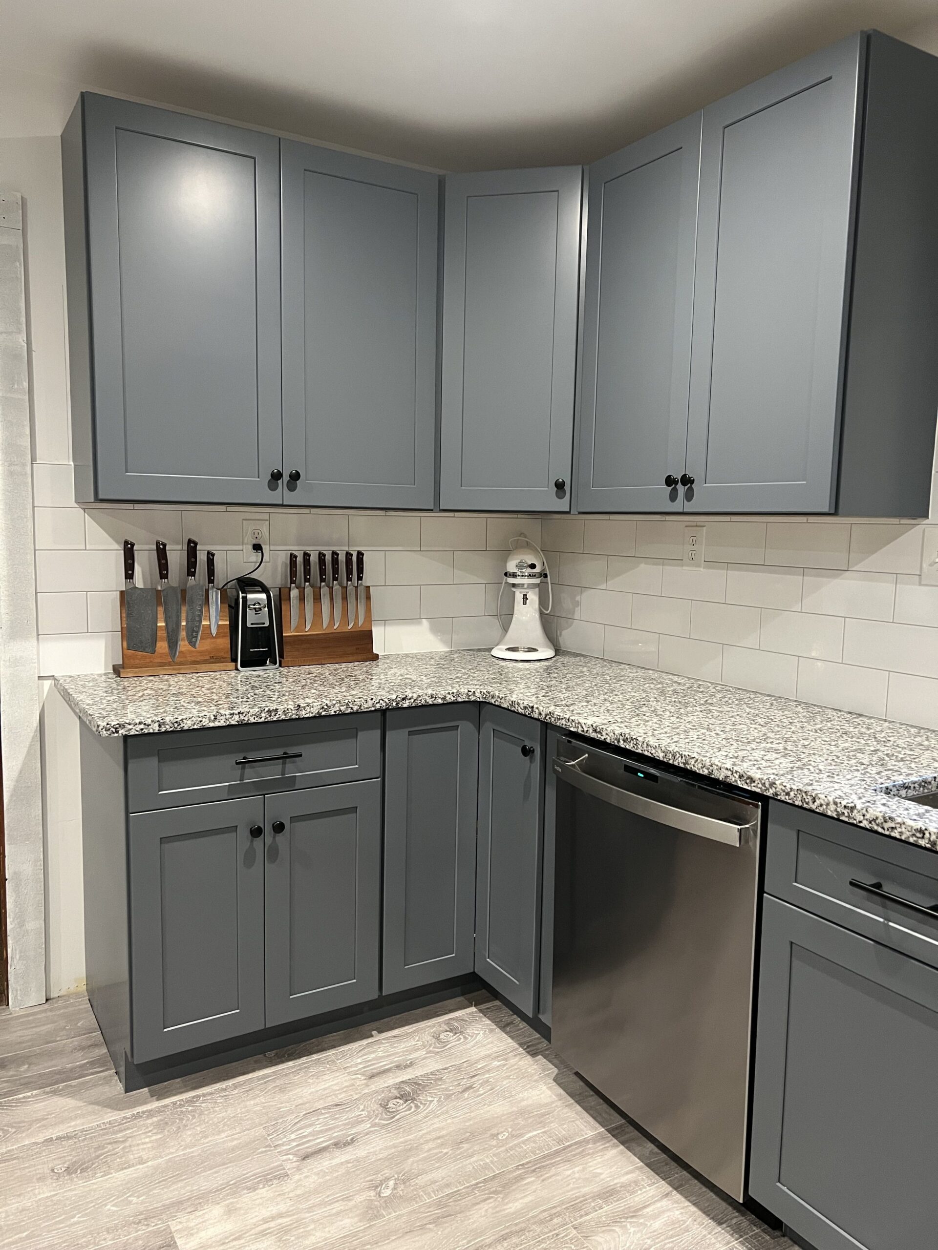 Đá granite xám mặt bếp – ảnh tham khảo 8