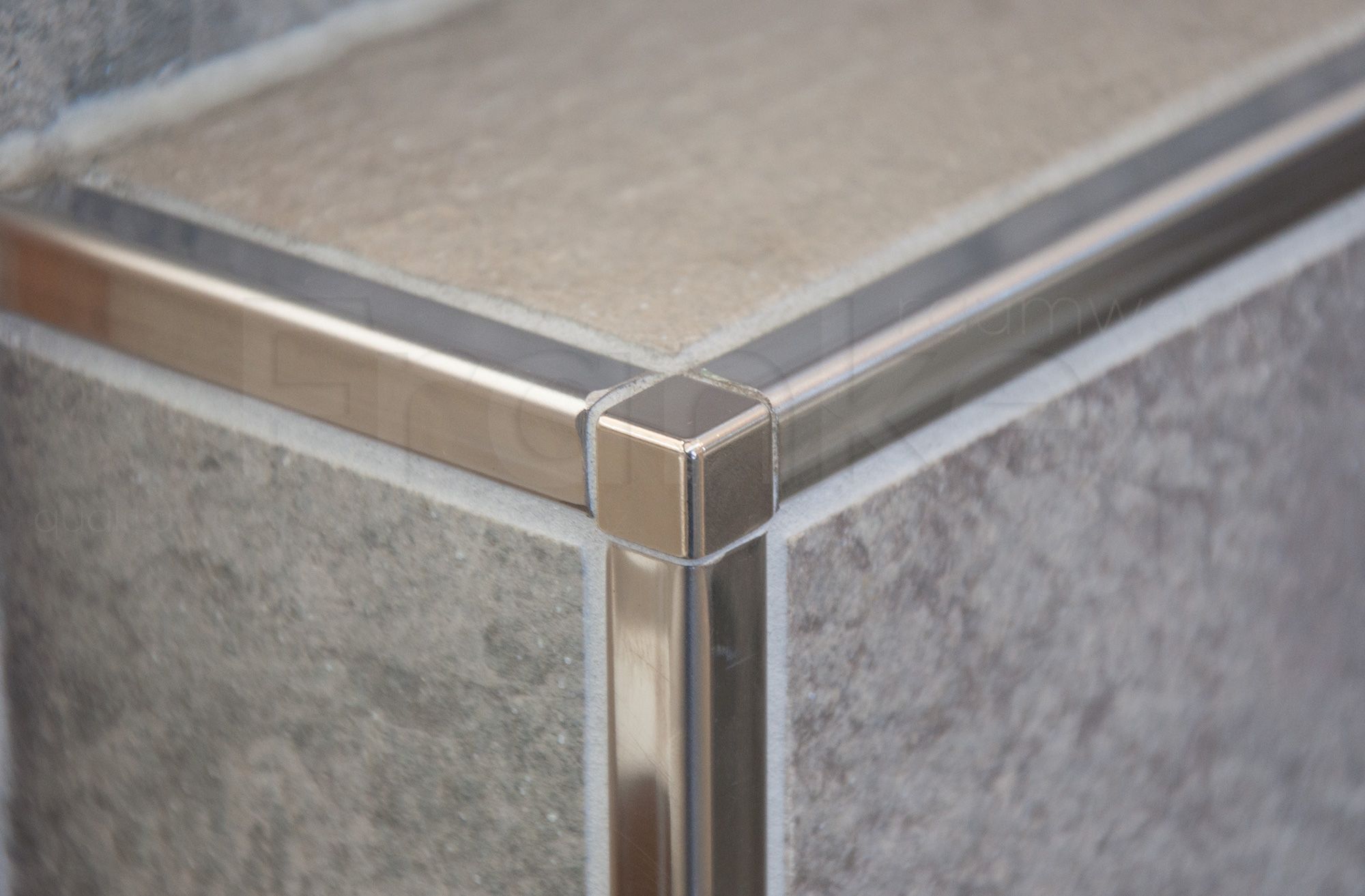 Nẹp bo góc inox – ảnh tham khảo 6