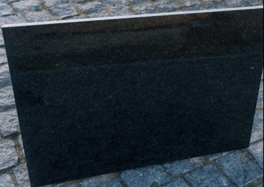 Đá granite đen khò hoặc nhám cho mặt tiền – ảnh tham khảo 1