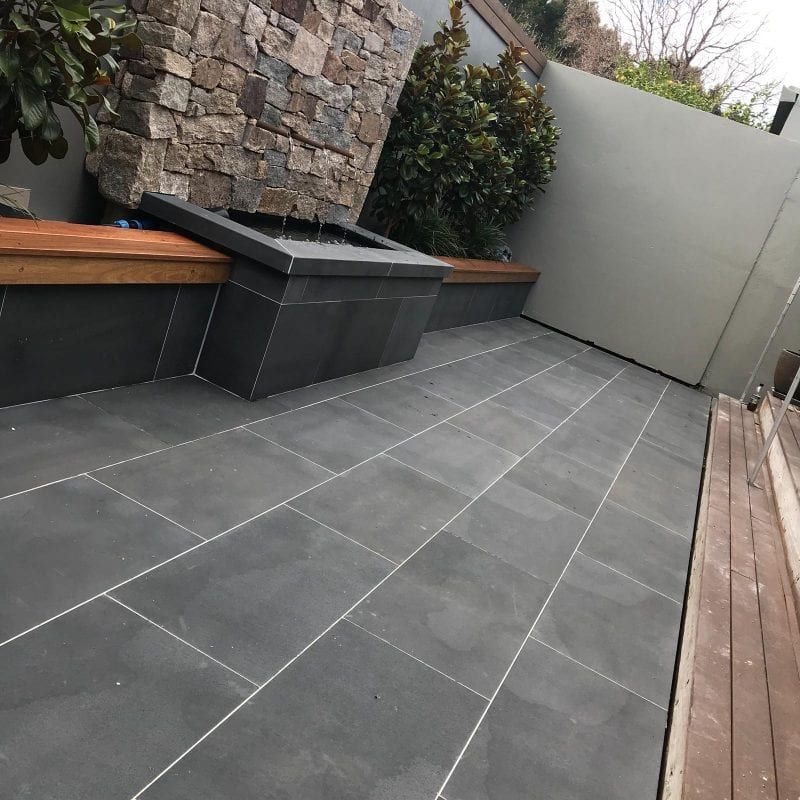 Đá slate xám cắt quy cách lát sân – ảnh tham khảo 1