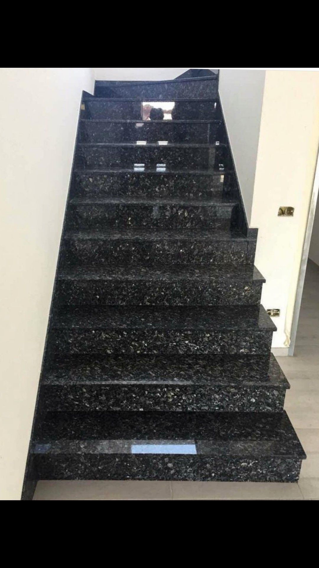 Đá granite đen cho cầu thang – ảnh tham khảo 17