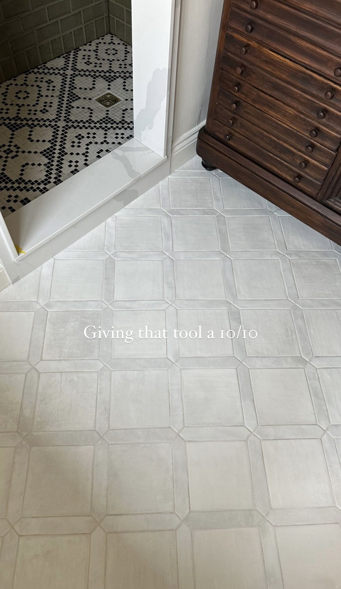 Gạch ceramic màu trung tính ốp tường 300×600 – ảnh tham khảo 20