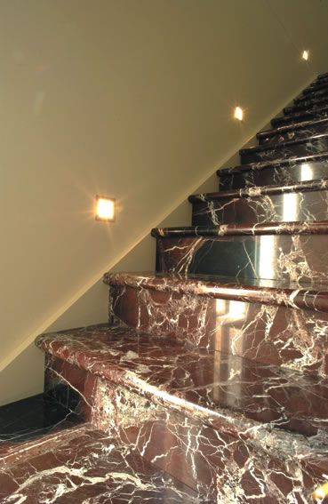 Đá granite tông đỏ hoặc nâu cho cầu thang – ảnh tham khảo 20