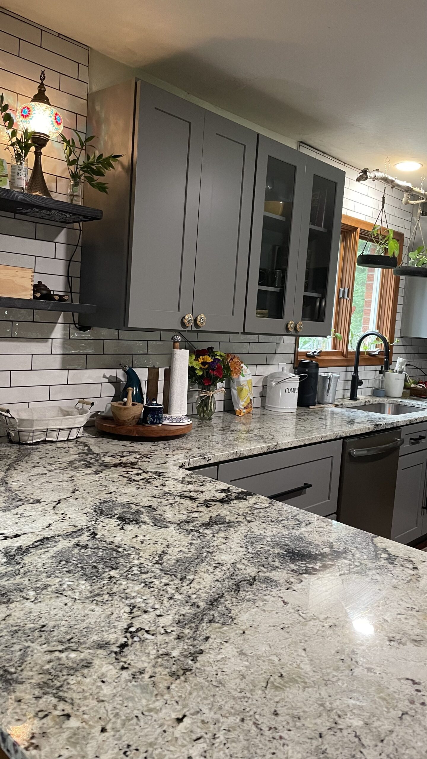 Đá granite xám mặt bếp – ảnh tham khảo 17