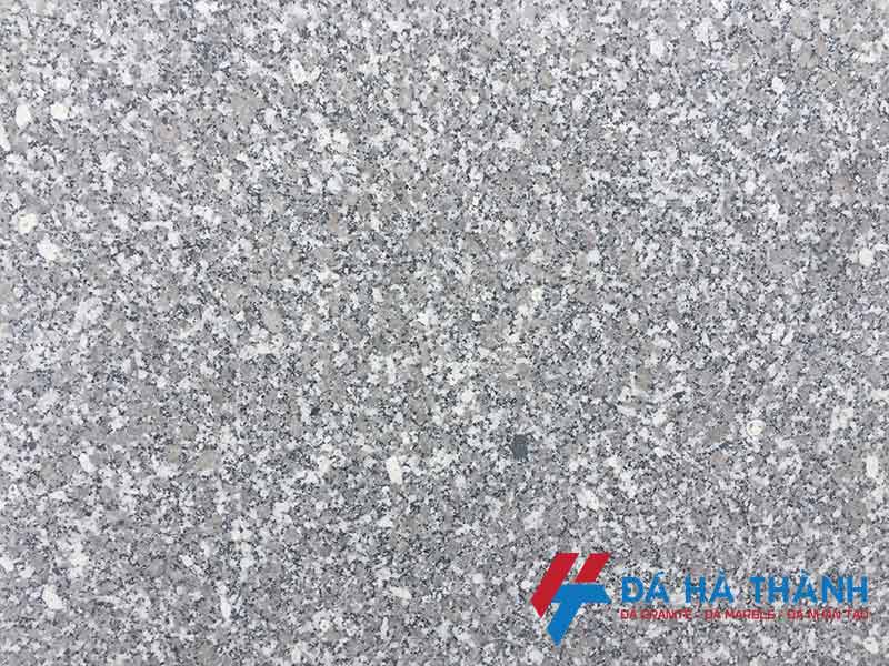 Mẫu đá granite trắng Suối Lau cho cầu thang và mặt tiền