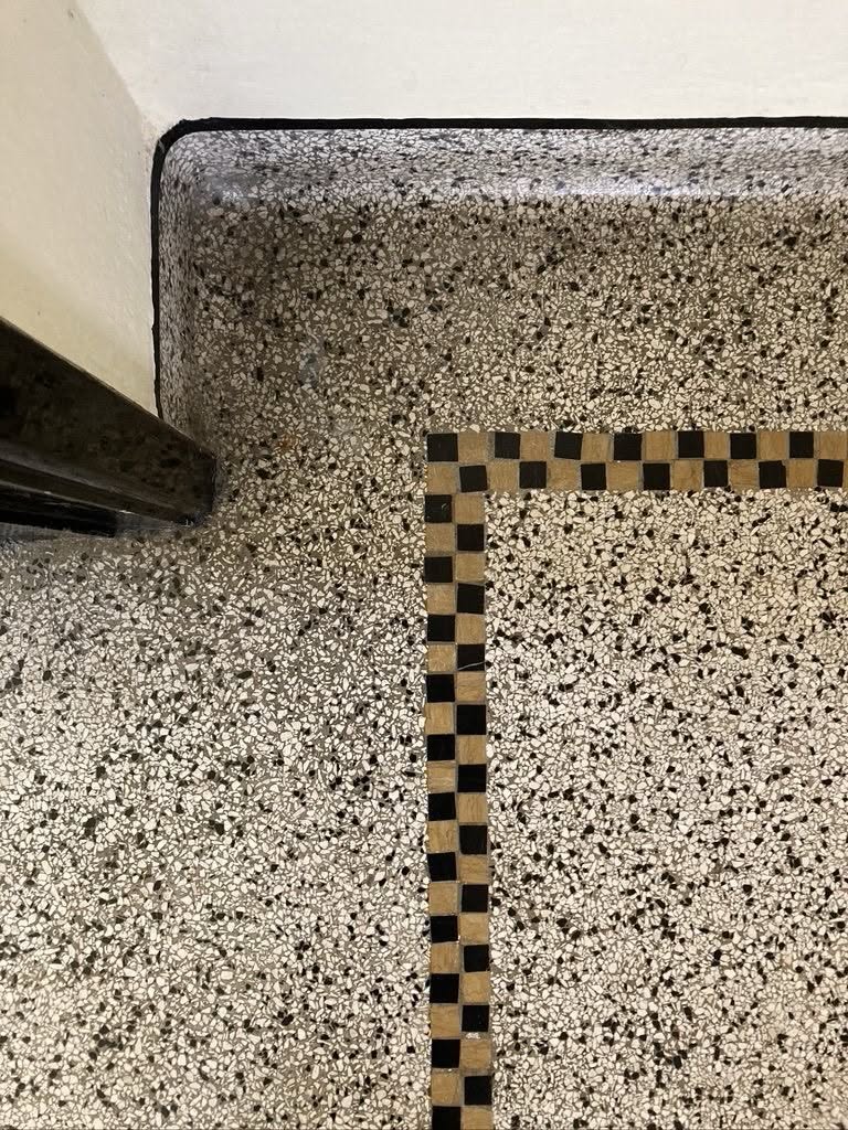 Gạch terrazzo tông xám lát nền – ảnh tham khảo 20