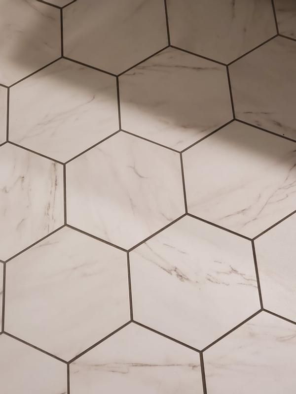 Keo màu trắng cho đá sáng hoặc mosaic – ảnh tham khảo 1