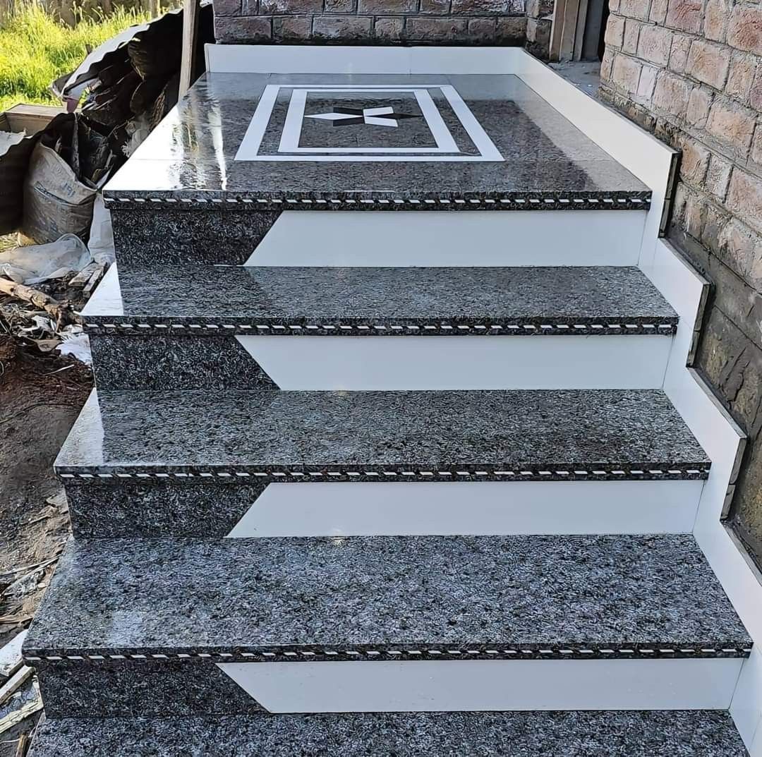 Ảnh tham khảo đá granite trắng Suối Lau cho cầu thang và mặt tiền