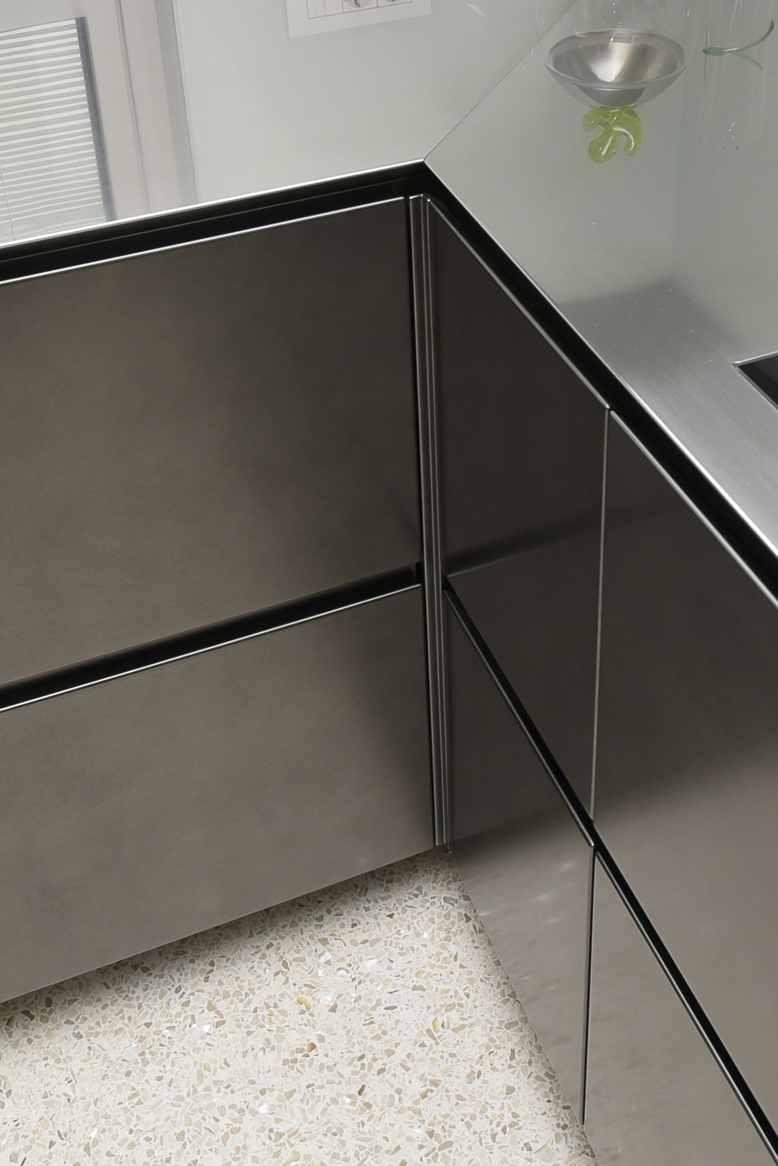 Nẹp bo góc inox – ảnh tham khảo 12