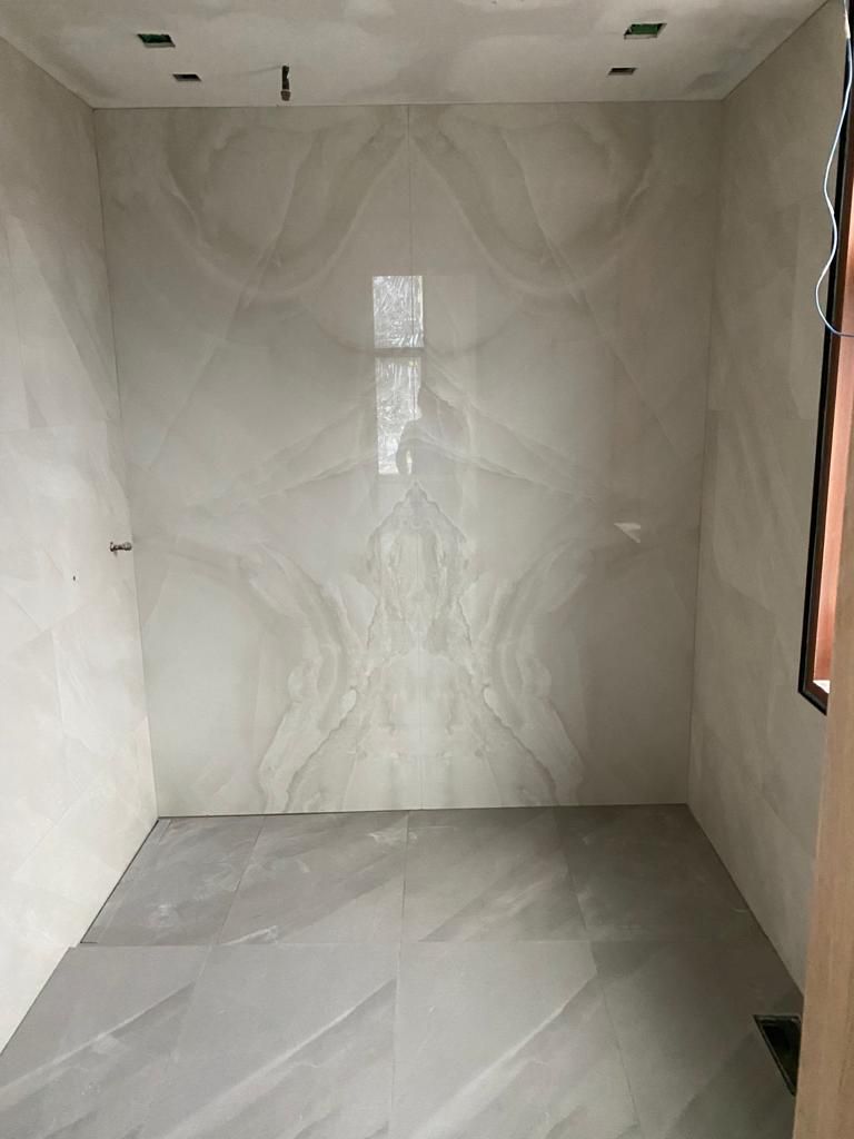 Đá marble trắng vân cho cầu thang – ảnh tham khảo 3