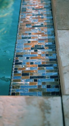 Mosaic thủy tinh cho hồ bơi – ảnh tham khảo 7